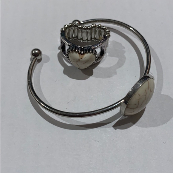 paparazzi Jewelry - Paparazzi faux white howlight stone wire cuff bracelet, ring w stretchy fit 6-9